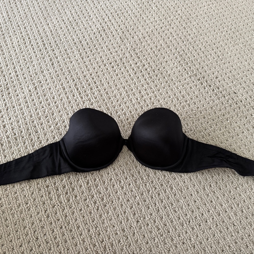Victoria’s Secret Black Strapless Bra